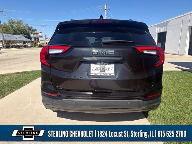 Used 2022 GMC Terrain SLT w/ Infotainment Package II AWD/4WD image 4