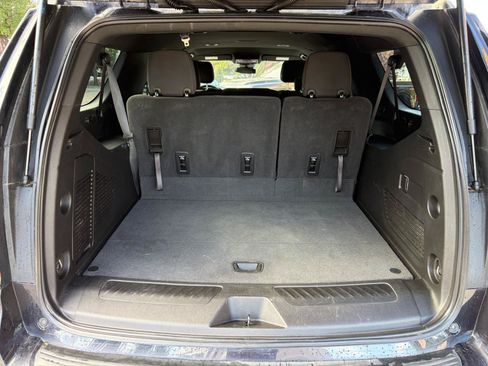 Used 2023 Chevrolet Suburban LS w/ Driver Alert Package AWD/4WD image 7