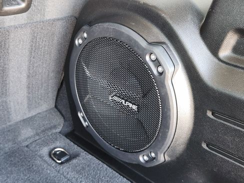 Used 2021 Jeep Wrangler Unlimited Rubicon w/ Dual Top Group image 38