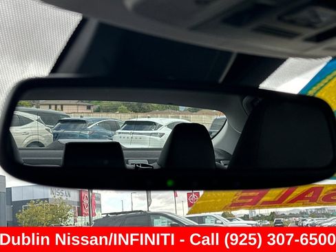 Used 2020 Toyota Camry LE w/ Sunroof Package FWD image 25