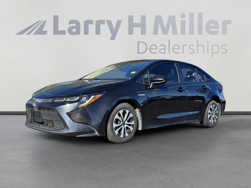 Used 2020 Toyota Corolla LE image 1