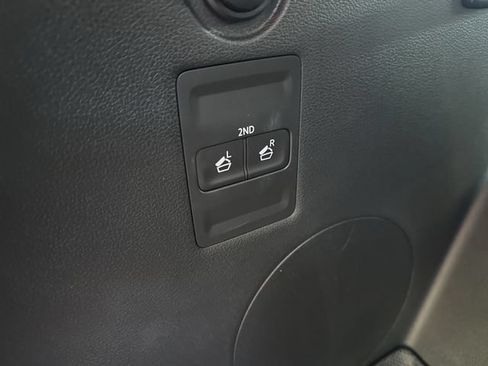 Used 2025 Hyundai Palisade SEL FWD image 15