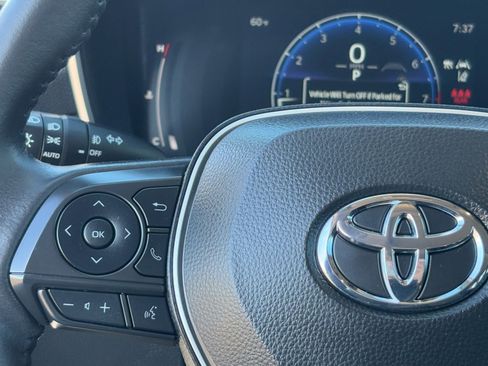 Used 2024 Toyota Corolla Cross XLE w/ Convenience Package image 23