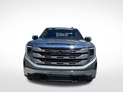 New 2026 GMC Sierra 1500 SLE w/ Preferred Package AWD/4WD image 13