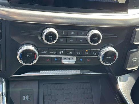 Used 2023 Ford F150 Lariat w/ Equipment Group 502A High AWD/4WD image 22