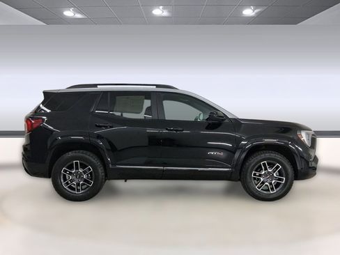 Used 2026 GMC Terrain AT4 w/ Convenience Package III image 8