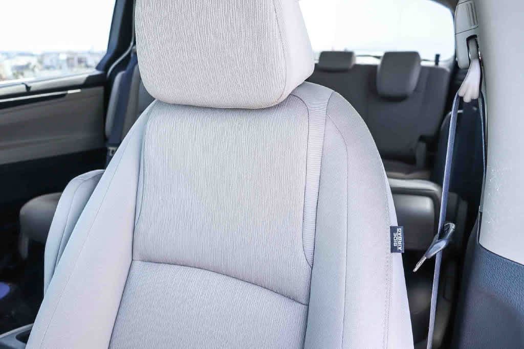 Used 2023 Honda Odyssey EX image 25