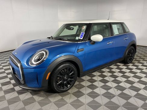 Certified 2023 MINI Cooper 4-Door Hardtop image 5