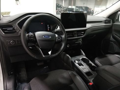 Used 2026 Ford Escape SE FWD image 14