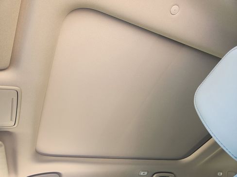 New 2025 Honda Pilot Touring image 23