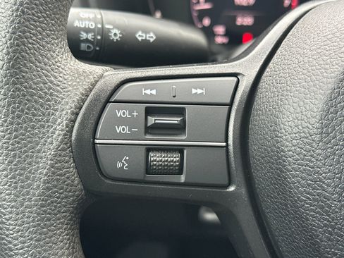 Used 2024 Honda Accord EX image 25