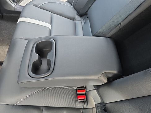 Used 2025 Toyota Camry SE w/ Multimedia Upgrade Package image 14