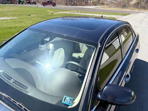 Used 2014 Audi A8 L TDI w/ Premium Package image 4