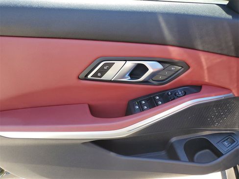 Used 2022 BMW 330i Sedan w/ M Sport Package image 16