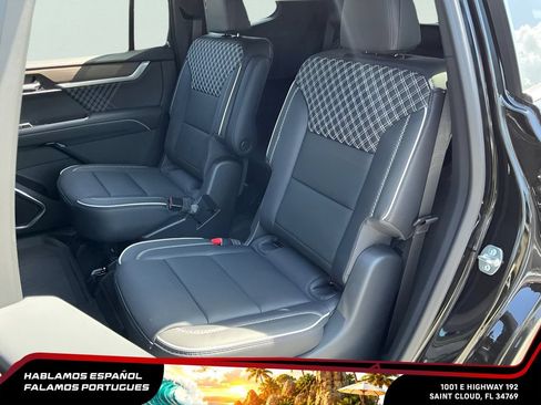 New 2026 GMC Acadia Denali w/ Super Cruise Package FWD image 24