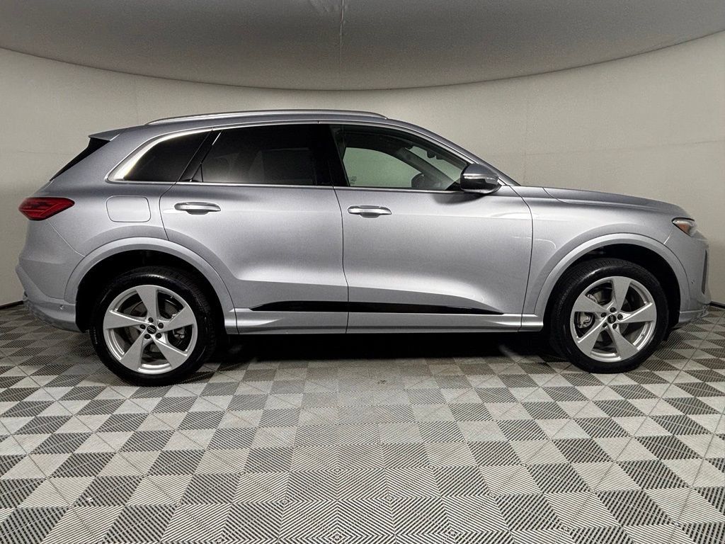 New 2026 Audi Q5 Premium Plus AWD/4WD image 7