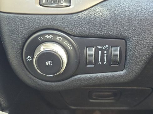 Used 2016 Jeep Cherokee Latitude w/ Safety/Convenience Group image 26