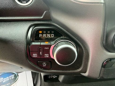 Used 2023 RAM 1500 Big Horn AWD/4WD image 36