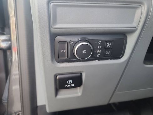 Used 2023 Ford F150 XLT AWD/4WD image 18