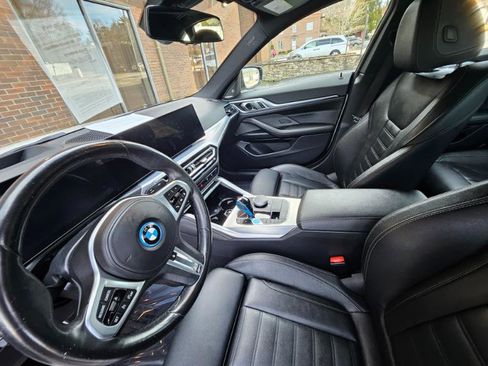 Used 2023 BMW i4 eDrive40 w/ M Sport Package image 38