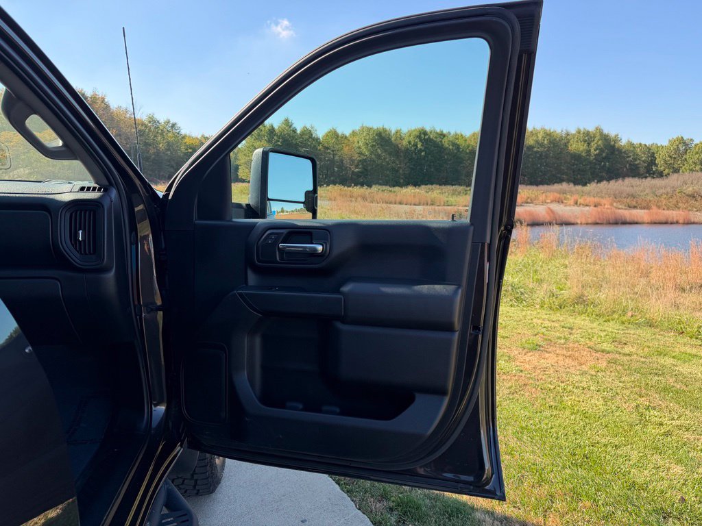 Used 2021 Chevrolet Silverado 2500 Custom w/ Custom Value Package AWD/4WD image 25