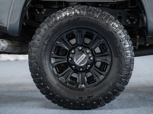 Certified 2020 Ford F250 Lariat w/ Tremor Off-Road Package AWD/4WD image 26