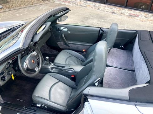 Used 2006 Porsche 911 Carrera S RWD image 14