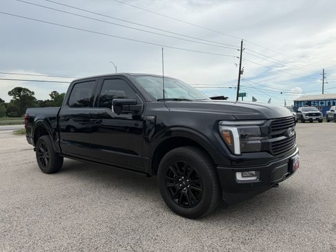 Used 2025 Ford F150 Platinum w/ Equipment Group 702A High AWD/4WD image 1