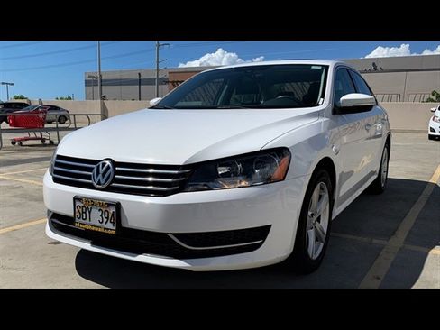 Used 2013 Volkswagen Passat 2.5 SE FWD image 1