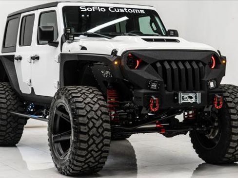 Used 2025 Jeep Wrangler Unlimited Sport image 4