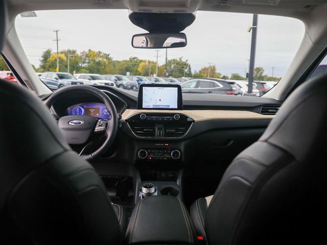 Certified 2022 Ford Escape Titanium w/ Titanium Premium Package FWD image 4