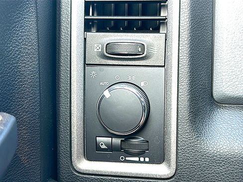 Used 2018 RAM 1500 Tradesman w/ Popular Equipment Group RWD image 34