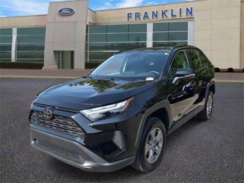 Used 2024 Toyota RAV4 XLE image 3