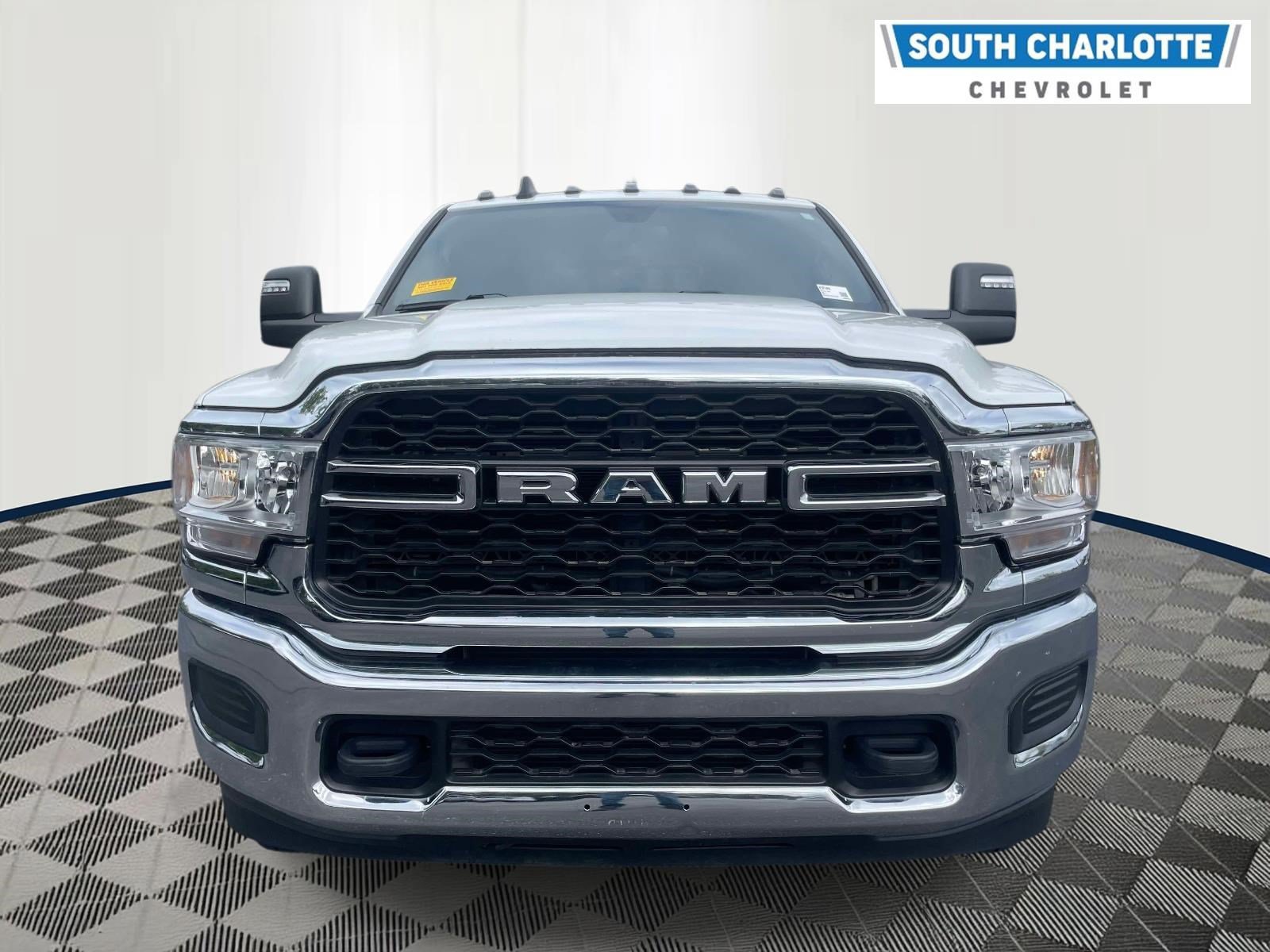 Used 2023 RAM 3500 Tradesman AWD/4WD image 2