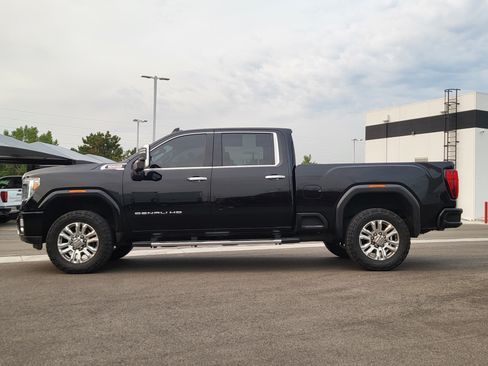 Used 2022 GMC Sierra 2500 Denali w/ Denali Ultimate Package AWD/4WD image 4