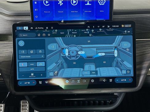 Used 2022 Rivian R1T Adventure image 23