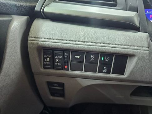 Used 2018 Honda Odyssey EX-L image 25