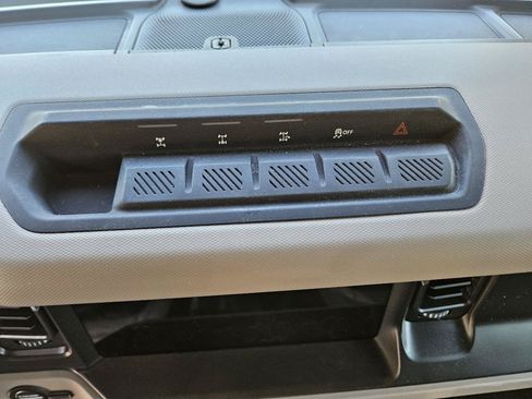 Used 2023 Ford Bronco Wildtrak AWD/4WD image 17