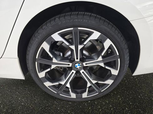 Used 2025 BMW 330i Sedan w/ Convenience Package RWD image 31