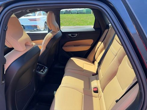Used 2021 Volvo XC60 T6 Inscription w/ Advanced Package AWD/4WD image 19