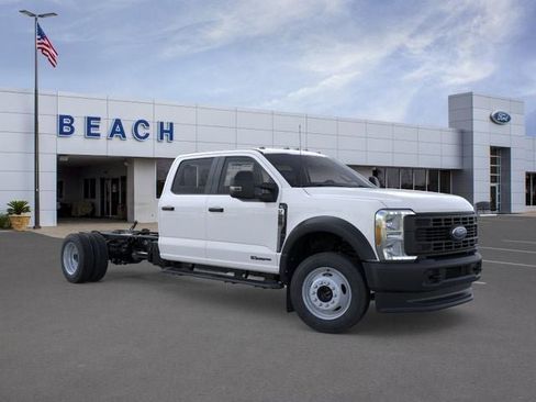 New 2026 Ford F550 4x4 Crew Cab Super Duty image 1