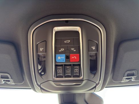 New 2025 Jeep Grand Cherokee L Limited w/ Luxury Tech Group II image 23