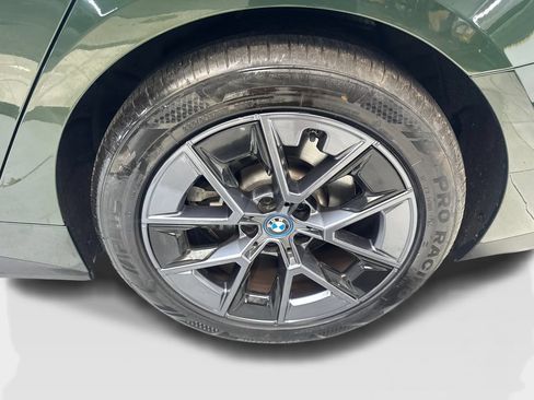 Used 2024 BMW i4 eDrive35 w/ Premium Package RWD image 86
