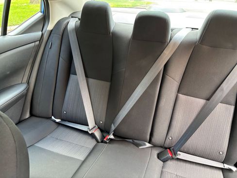 Used 2025 Nissan Sentra SV FWD image 34