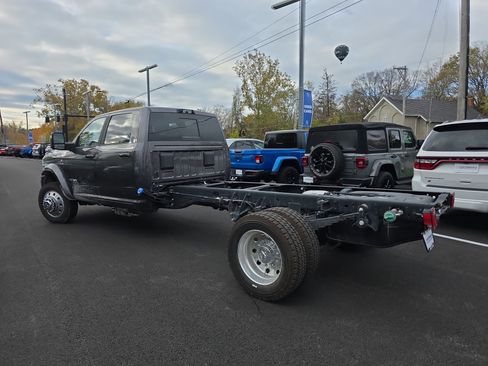 New 2026 RAM 5500 Laramie w/ Laramie Trim Package image 19