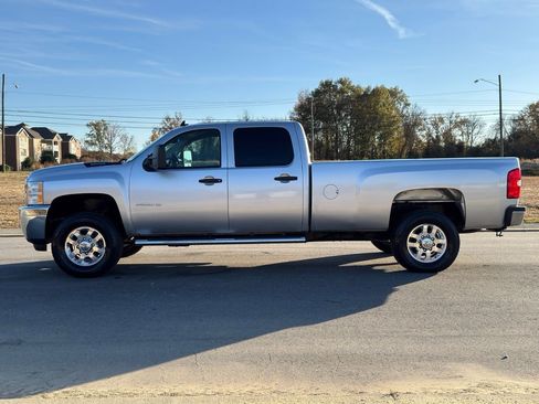 Used 2014 Chevrolet Silverado 2500 LT w/ Suspension Package, Off-Road image 7