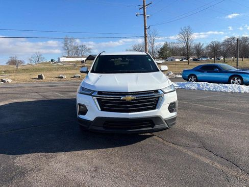 Used 2023 Chevrolet Traverse LT image 8