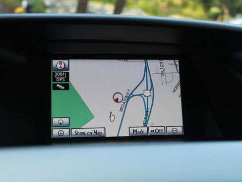 Used 2012 Lexus RX 450h AWD w/ Premium Pkg image 38