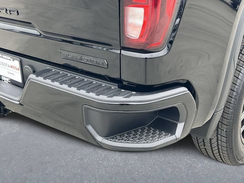 New 2026 GMC Sierra 1500 Elevation w/ LPO, Elevation Black Package AWD/4WD image 30