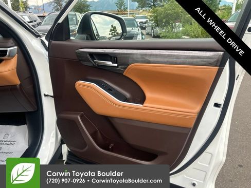 Used 2021 Toyota Highlander Platinum AWD/4WD image 10